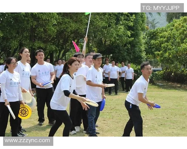 深圳飞盘队与重庆飞盘队赛后复盘分析两队状态及表现对比